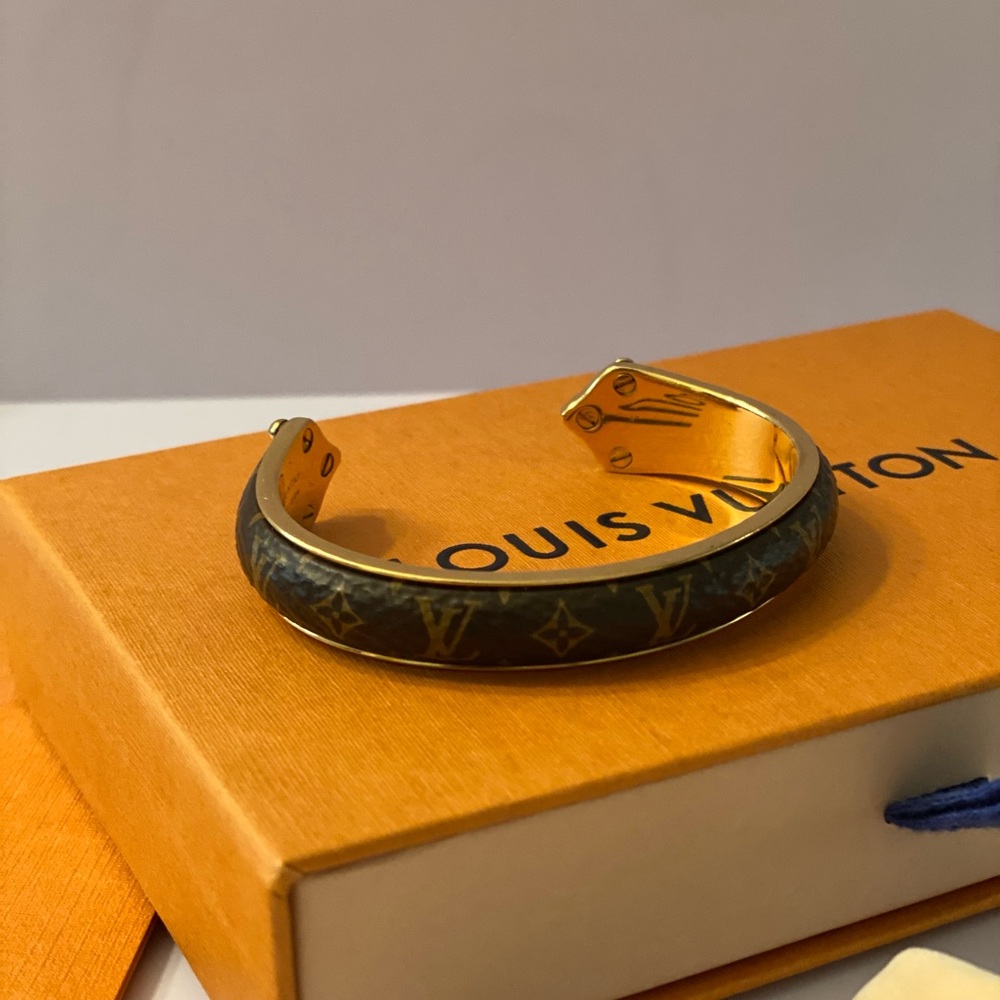 Louis Vuitton Monogram Sweet Dreams Bracelet. Authentic, Size - S